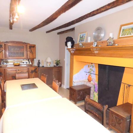 Les Tibles Bed & Breakfast Nanthiat Bagian luar foto