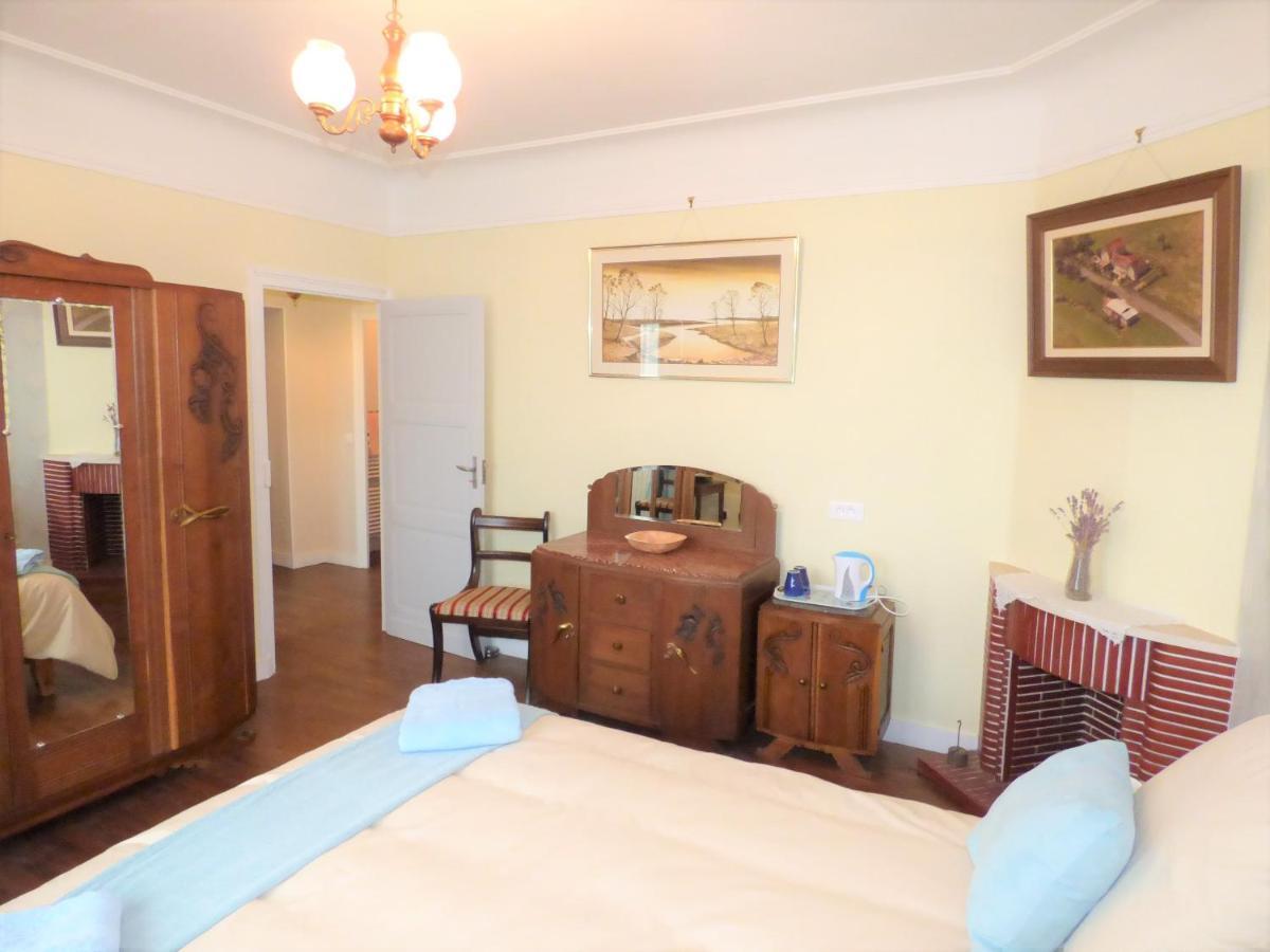 Les Tibles Bed & Breakfast Nanthiat Bagian luar foto