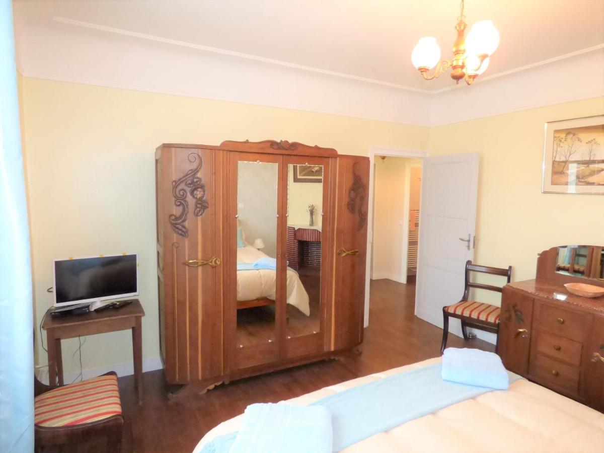 Les Tibles Bed & Breakfast Nanthiat Bagian luar foto
