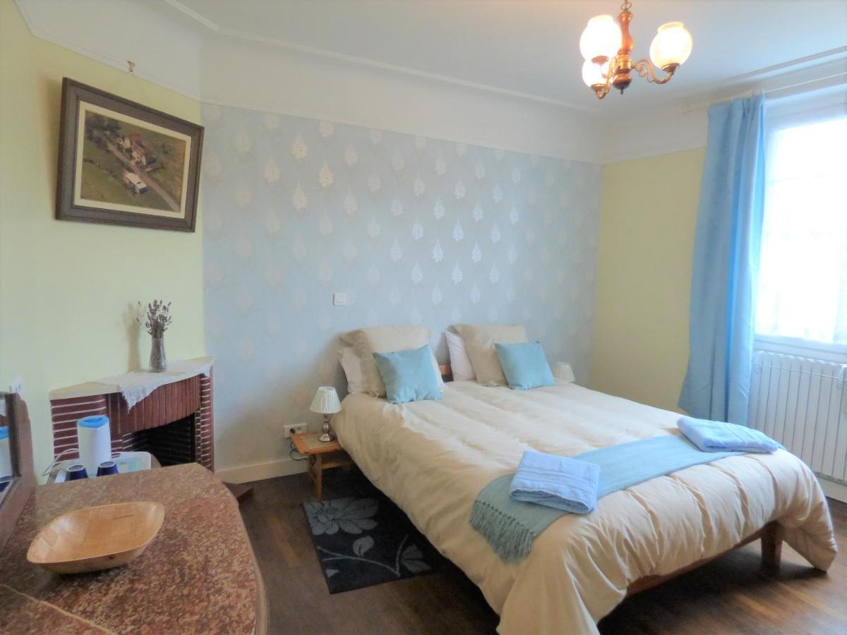 Les Tibles Bed & Breakfast Nanthiat Bagian luar foto